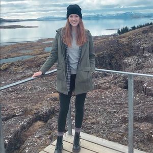 Meet your Posher, Madison